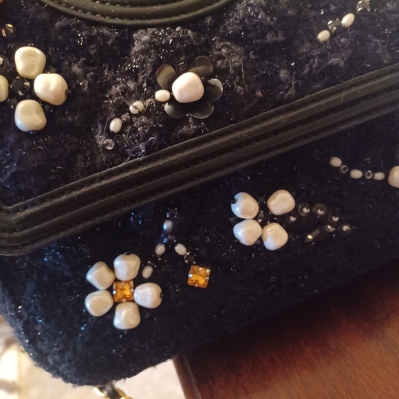 Rare Tory Burch Fleming crossbody - Picture 5 of 11